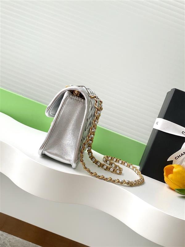 2026131214241517 780